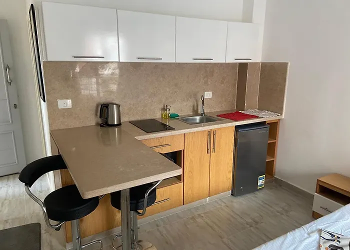 Apartmanhotel E301 Gurdaka